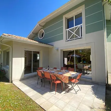 Villa Maison Spacieuse Au Calme Avec Jardin Arbore, Proche Plages Et Centre-ville - Fr-1-413-243